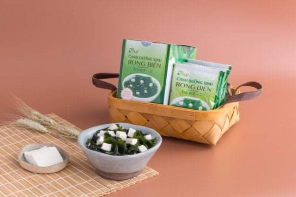 Canh dưỡng sinh rong biển