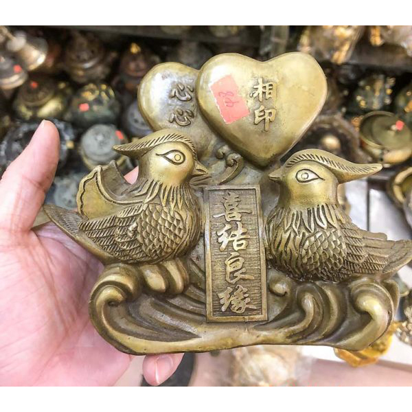 Đôi Chim Uyên Ương Bằng Đồng Vàng