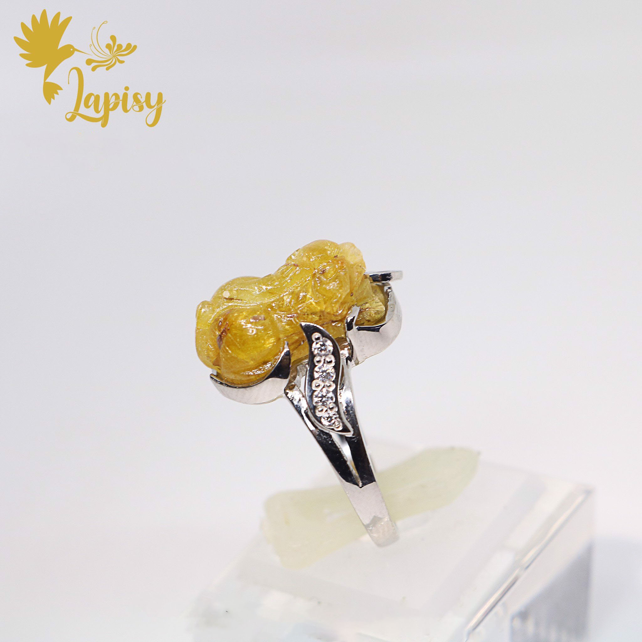 Nhẫn Tỳ Hưu Thạch Anh Tóc 