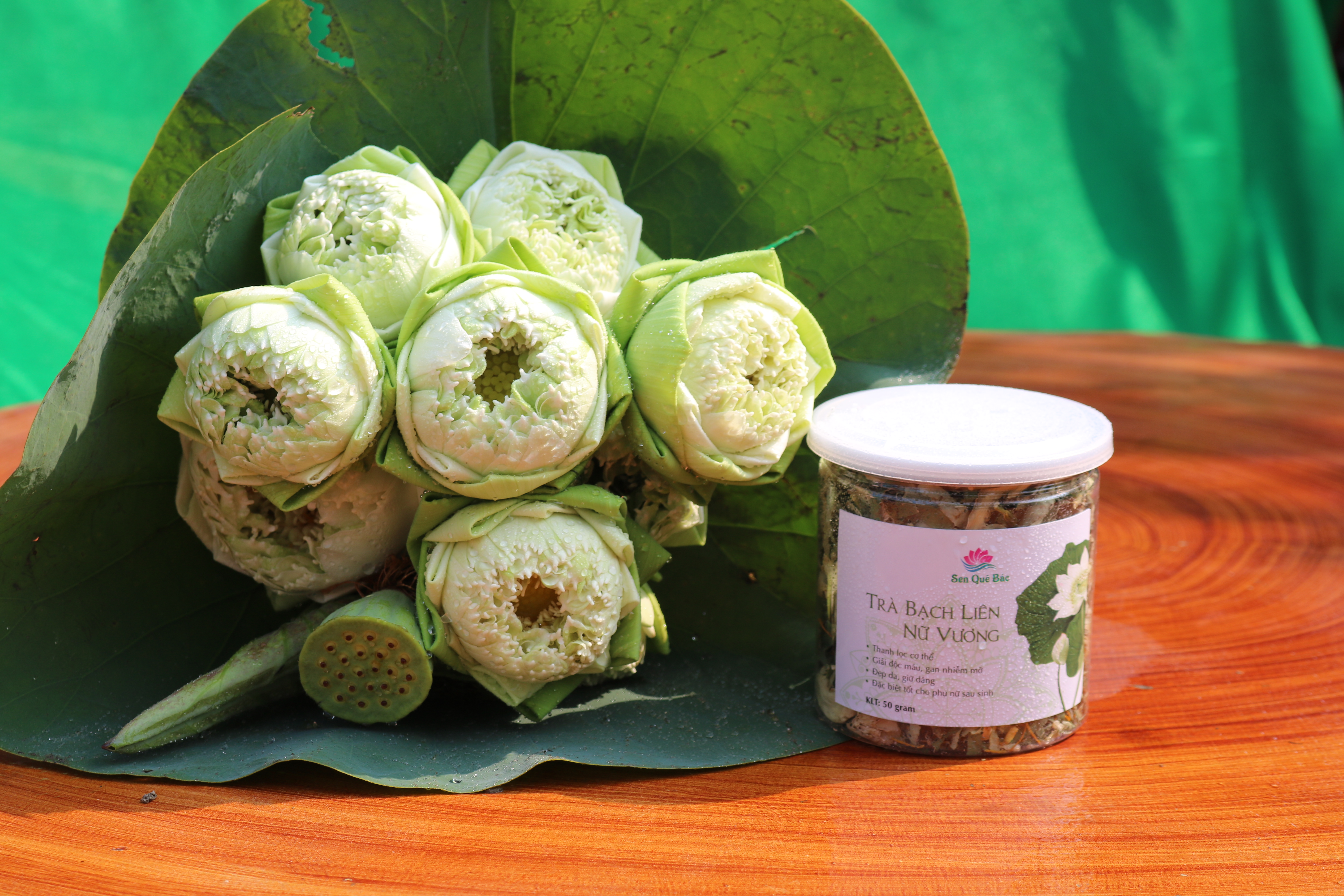 Trà Bạch Liên Nữ Vương