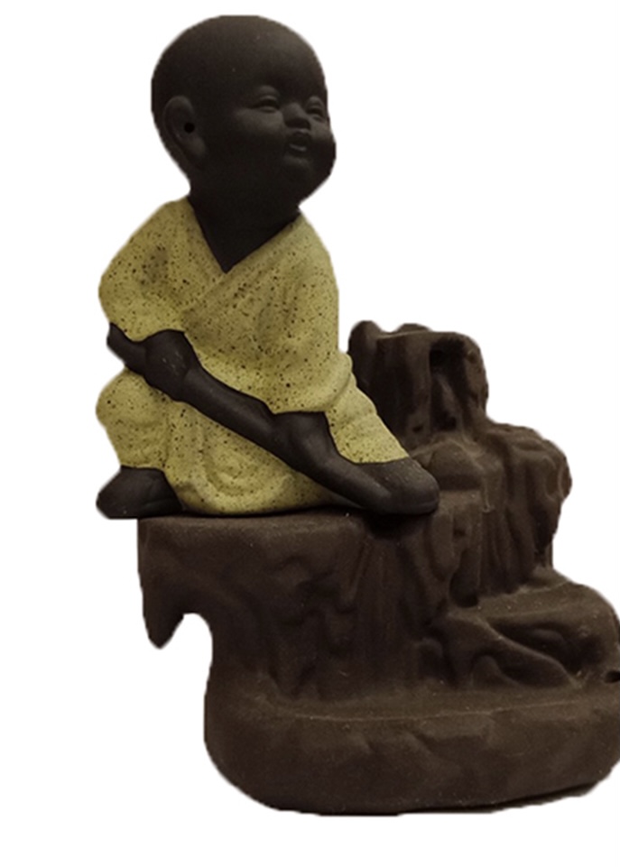 TK - Chú tiểu đánh vỏ (áo vàng)