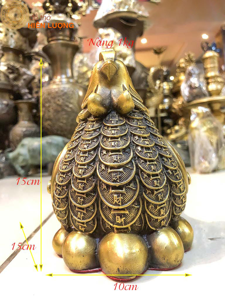 Gà Mái Ấp Trứng Vàng Tài Lộc