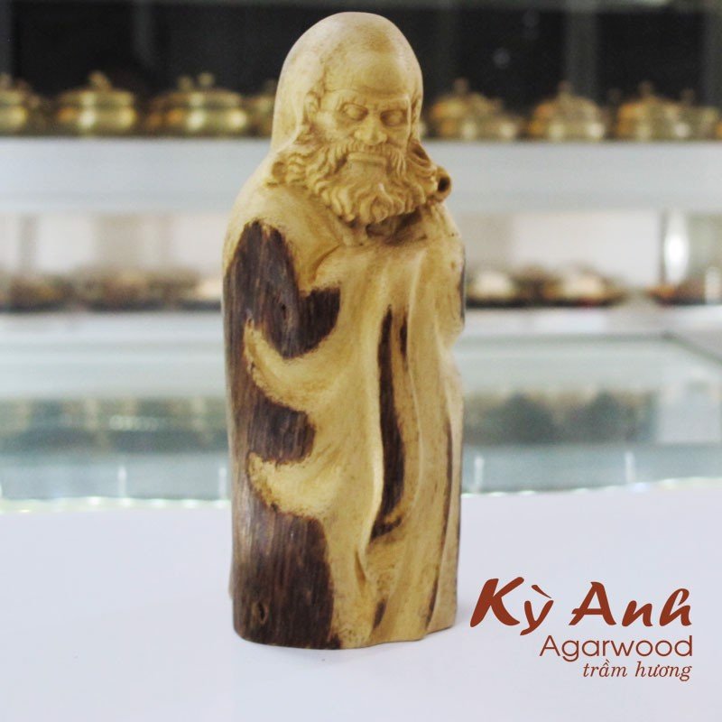 Tượng Tổ Sư Đạt Ma Đặt Xe Ô Tô