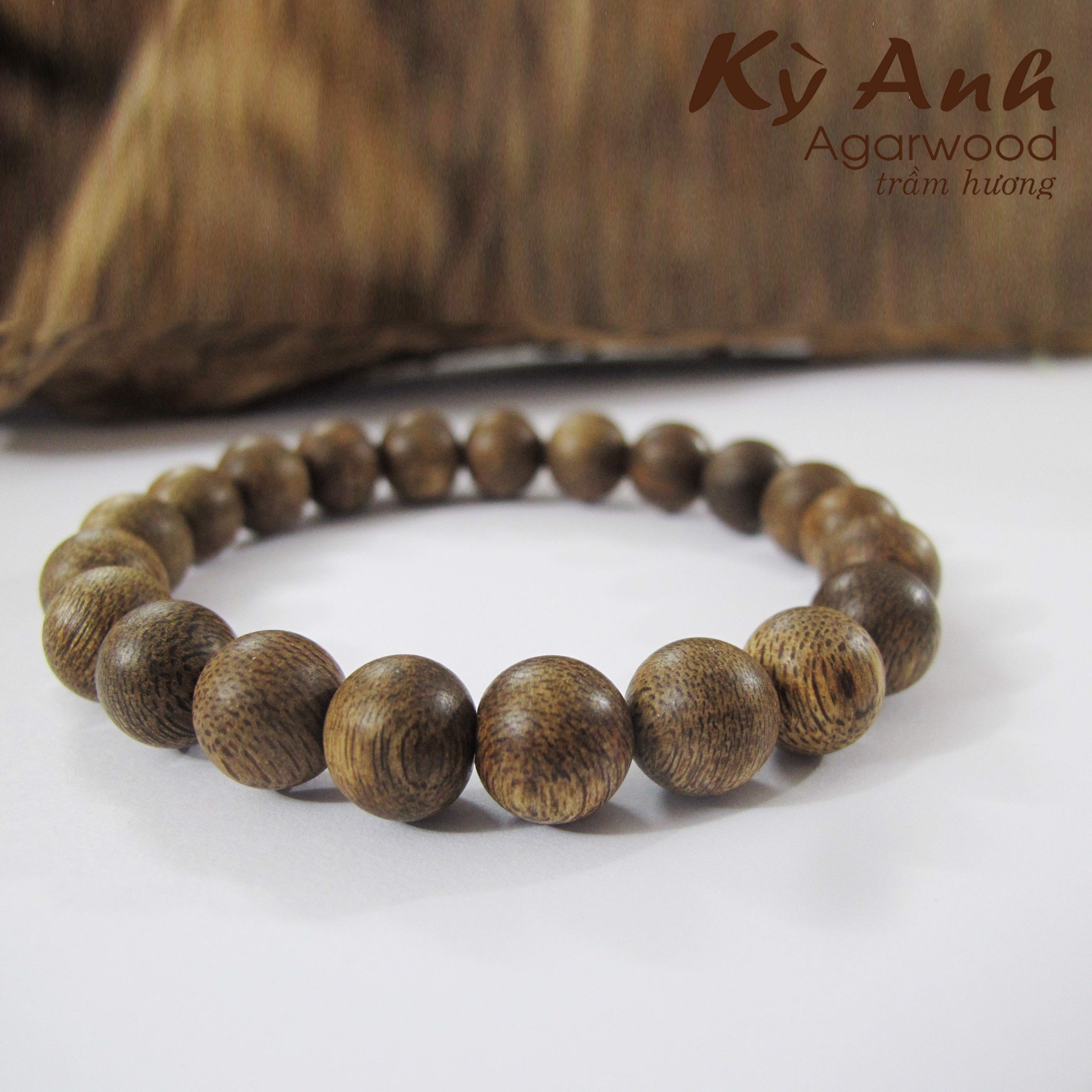 Vòng Tay Trầm Hương Lào 10ly VTH-184