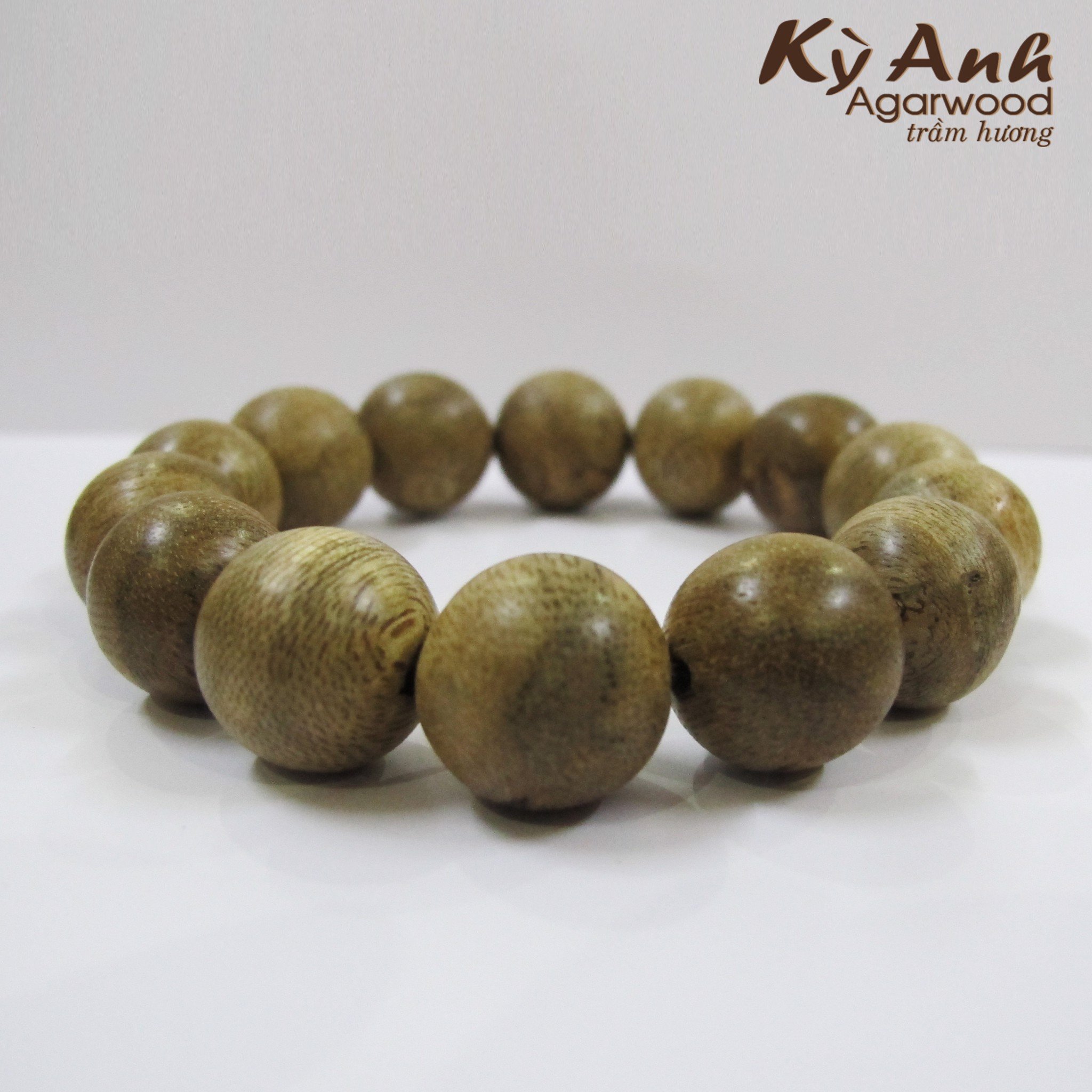 Vòng Tay Trầm Hương VHT115