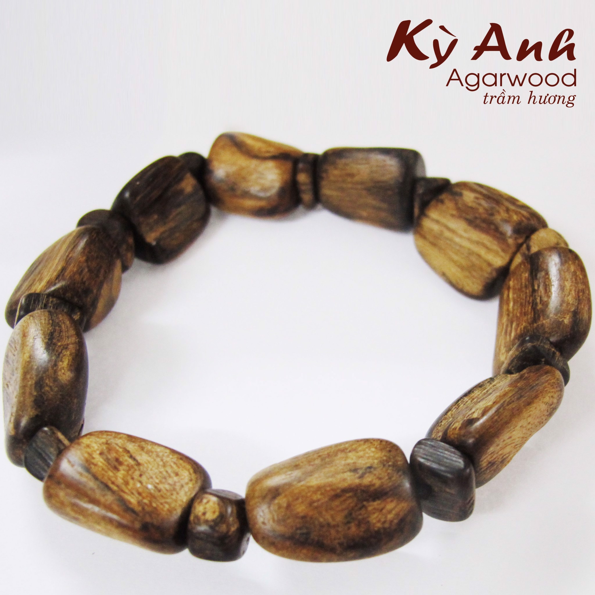 Vòng Tay Trầm Chìm Nước VHT194