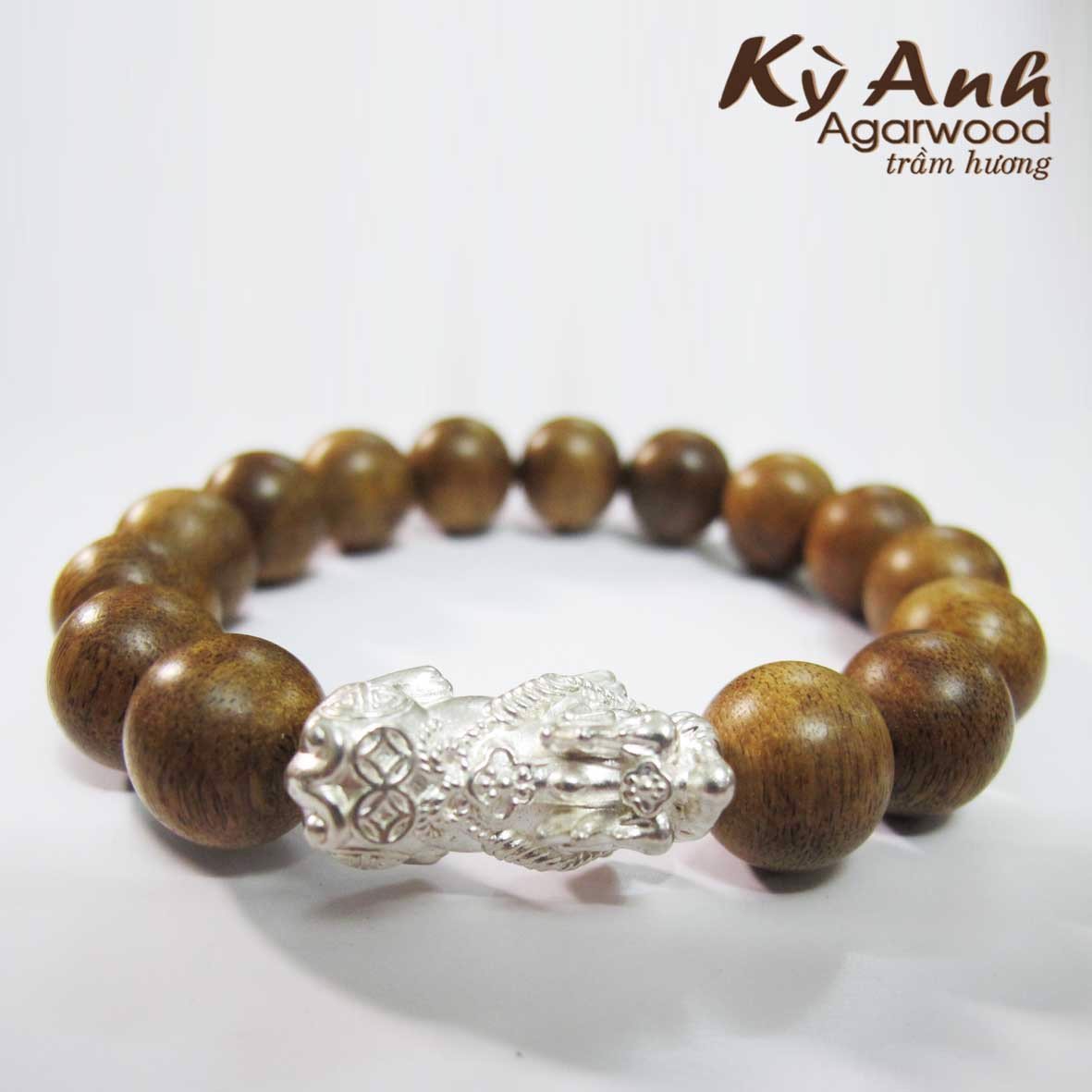 Vòng Tay Trầm Mix Tỳ Hưu Bạc VHT162