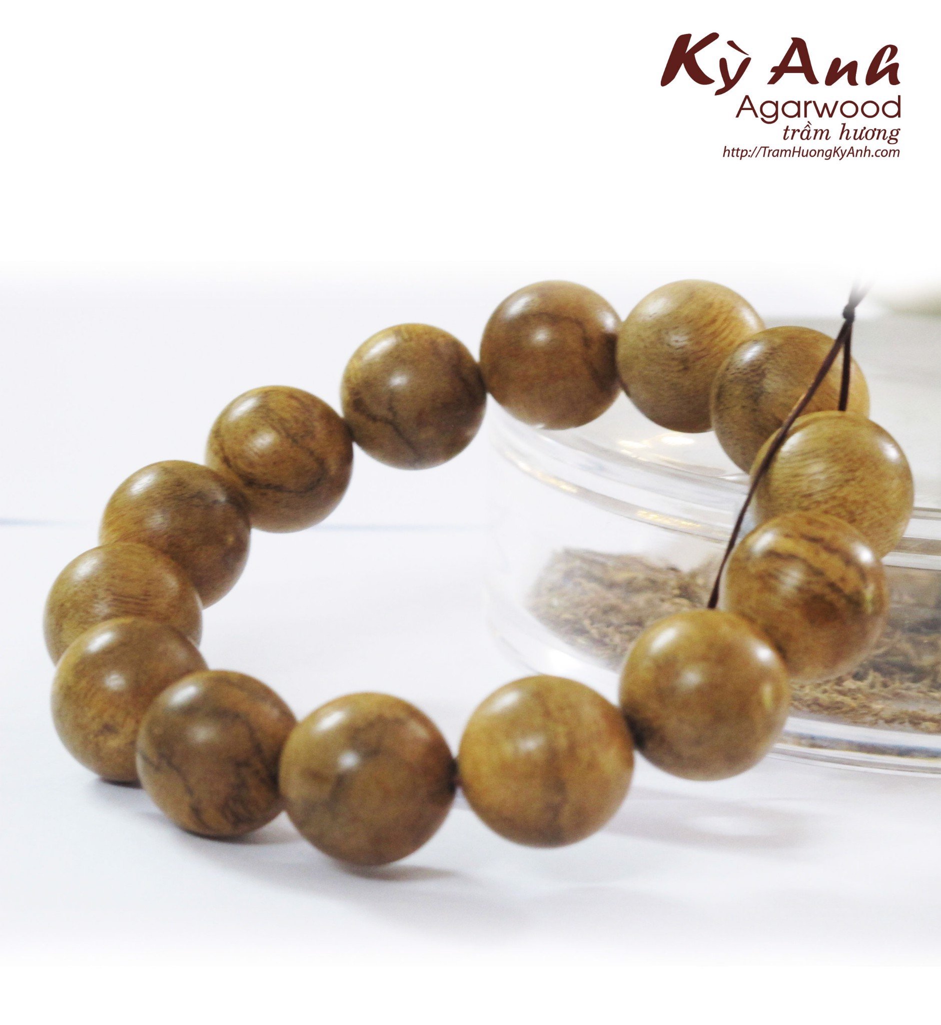 Vòng Tay Trầm Hương VHT07