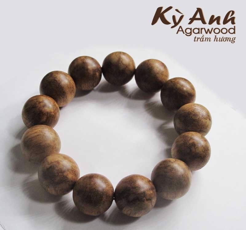 Vòng Tay Trầm Hương-19 Ly- VHT156