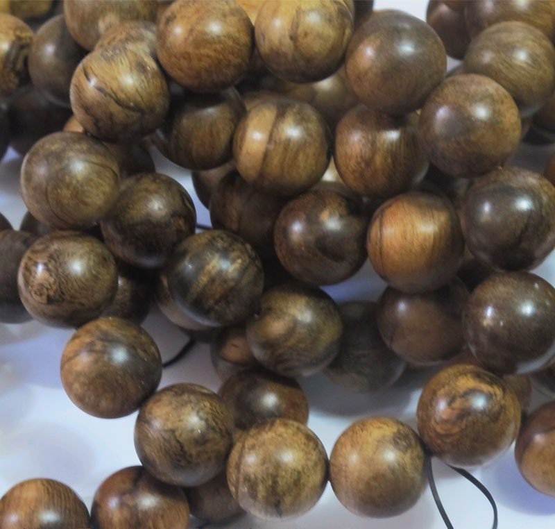 Vòng Tay Trầm 18 Ly Indo VTH-174