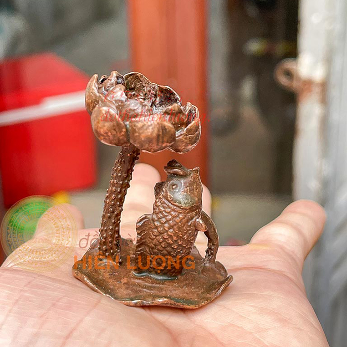 Đế Để Trầm Mini Cá Chép Sen