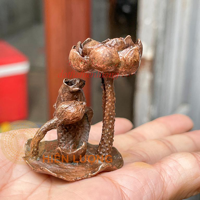 Đế Để Trầm Mini Cá Chép Sen