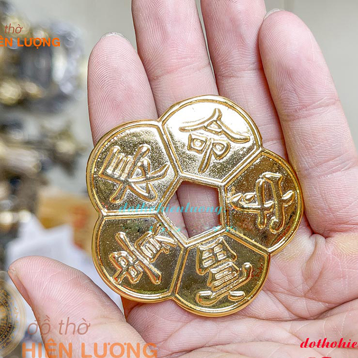 Đồng Tiền Hoa Mai Mạ Vàng Bỏ Ví