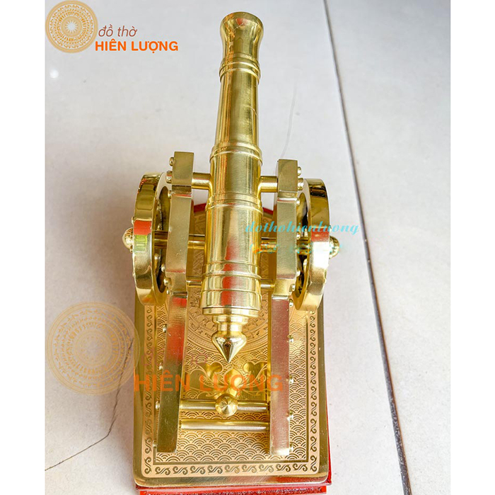 Pháo Thần Công Đế Đồng