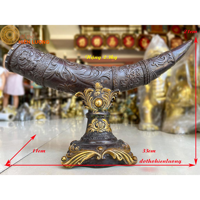 Tù Và Chữ Phúc Bằng Đồng