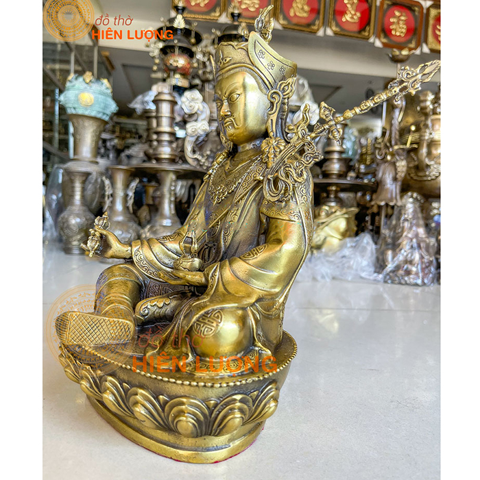 Tượng Liên Hoa Sinh Bằng Đồng