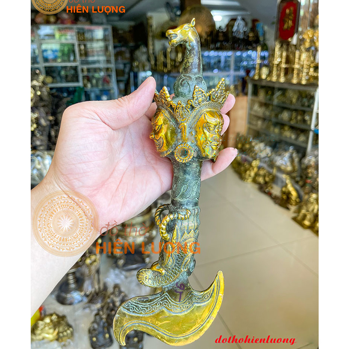 Rìu Kim Cương Bằng Đồng