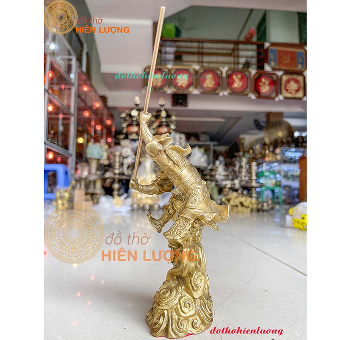 Tượng Tôn Ngộ Không Cầm Gậy Như Ý To