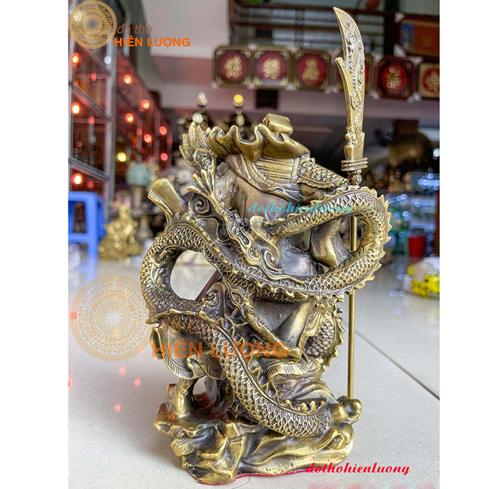 Tượng Quan Công Cưỡi Rồng