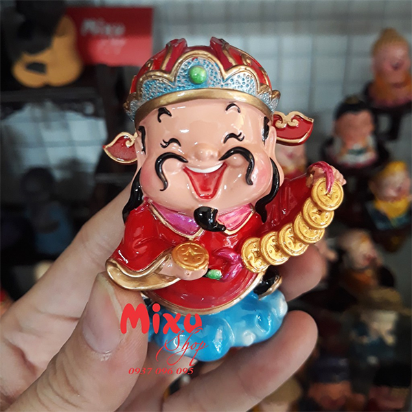 Tượng chibi Thần Tài cầm xâu tiền vàng 7.5cm