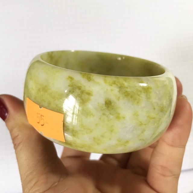 Vòng tay ngọc tự nhiên màu vàng chanh