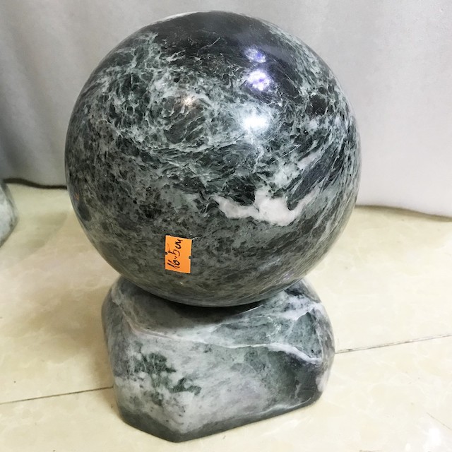 Cầu bi đá tự nhiên màu xanh cho mệnh Hỏa và Mộc 