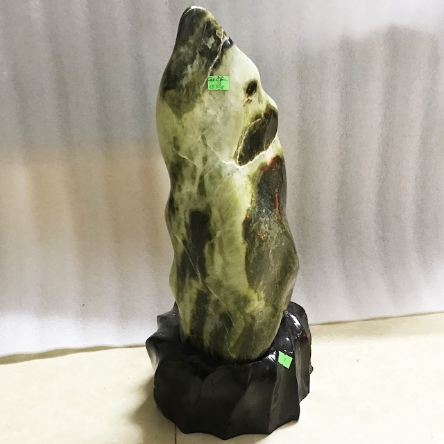 Cây đá phong thủy màu xanh màu lá tự nhiên 