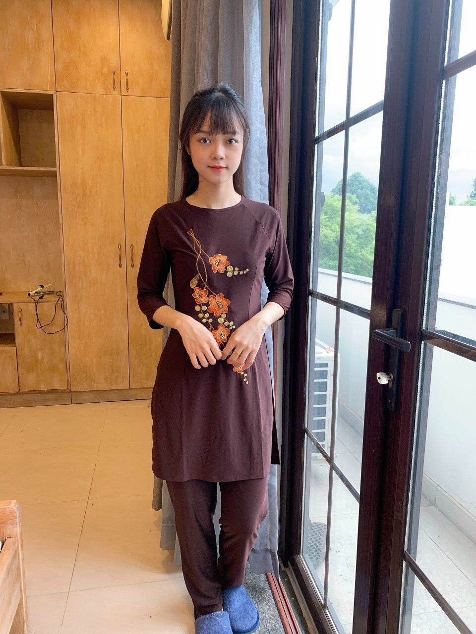 Cách tân vải thun đi chùa áo dài (nâu)