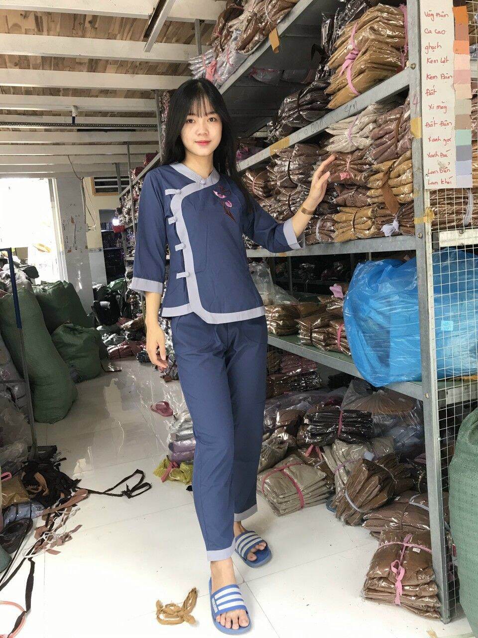 Đồ lam đi chùa (xanh đá)