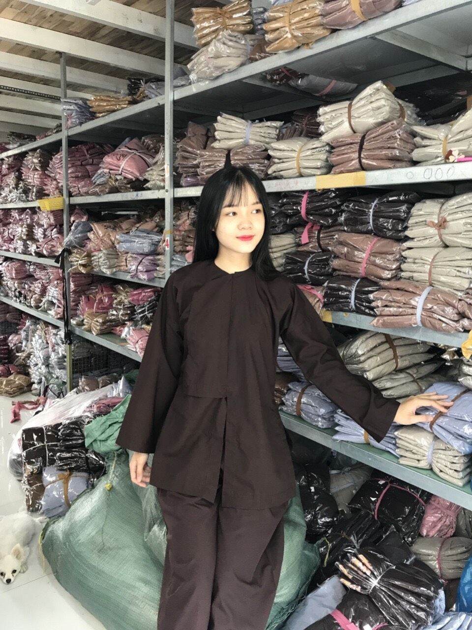 Đồ Phật tử .hò nút bóp (nâu)