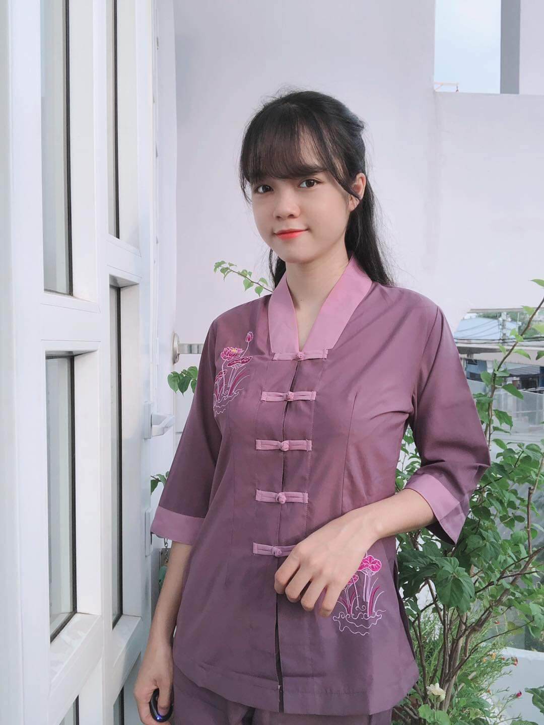 Đồ lam đi chùa (ruốc đậm)