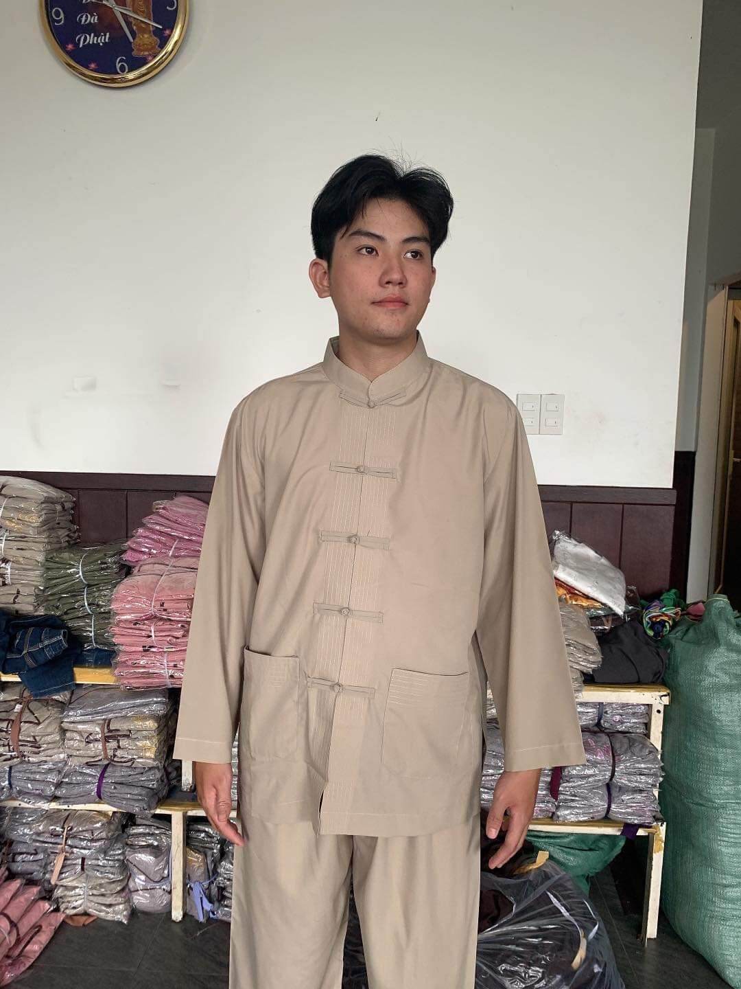 Đồ nam đi chùa lãnh tụ nam (đất)