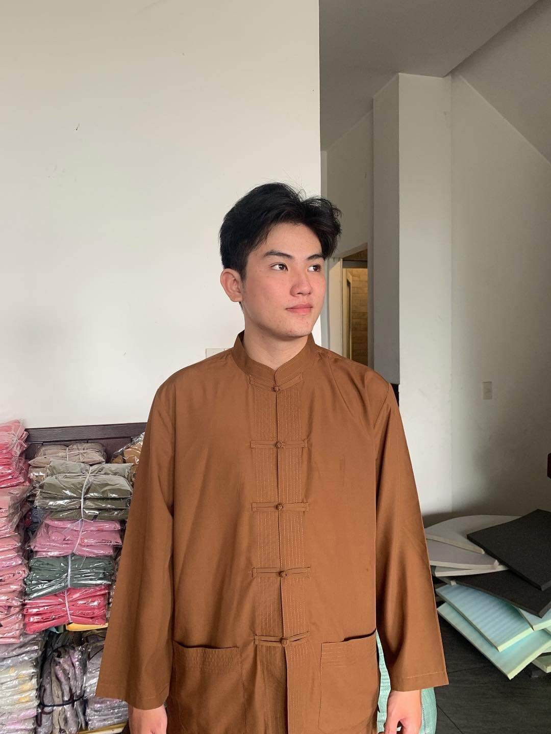 Đồ nam đi chùa lãnh tụ nam (bò)