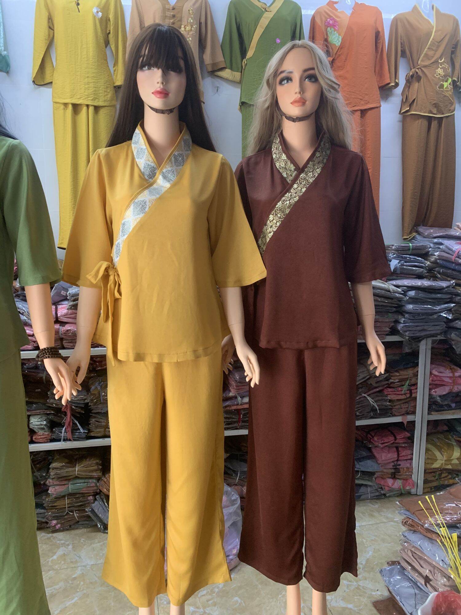 Bộ nữ phật tử đi chùa vải lụa cao cấp lụa pháp (vàng)