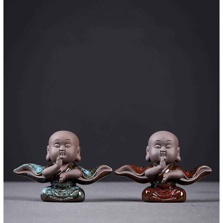 Tượng Tu Sĩ luyện công bằng gốm tử sa