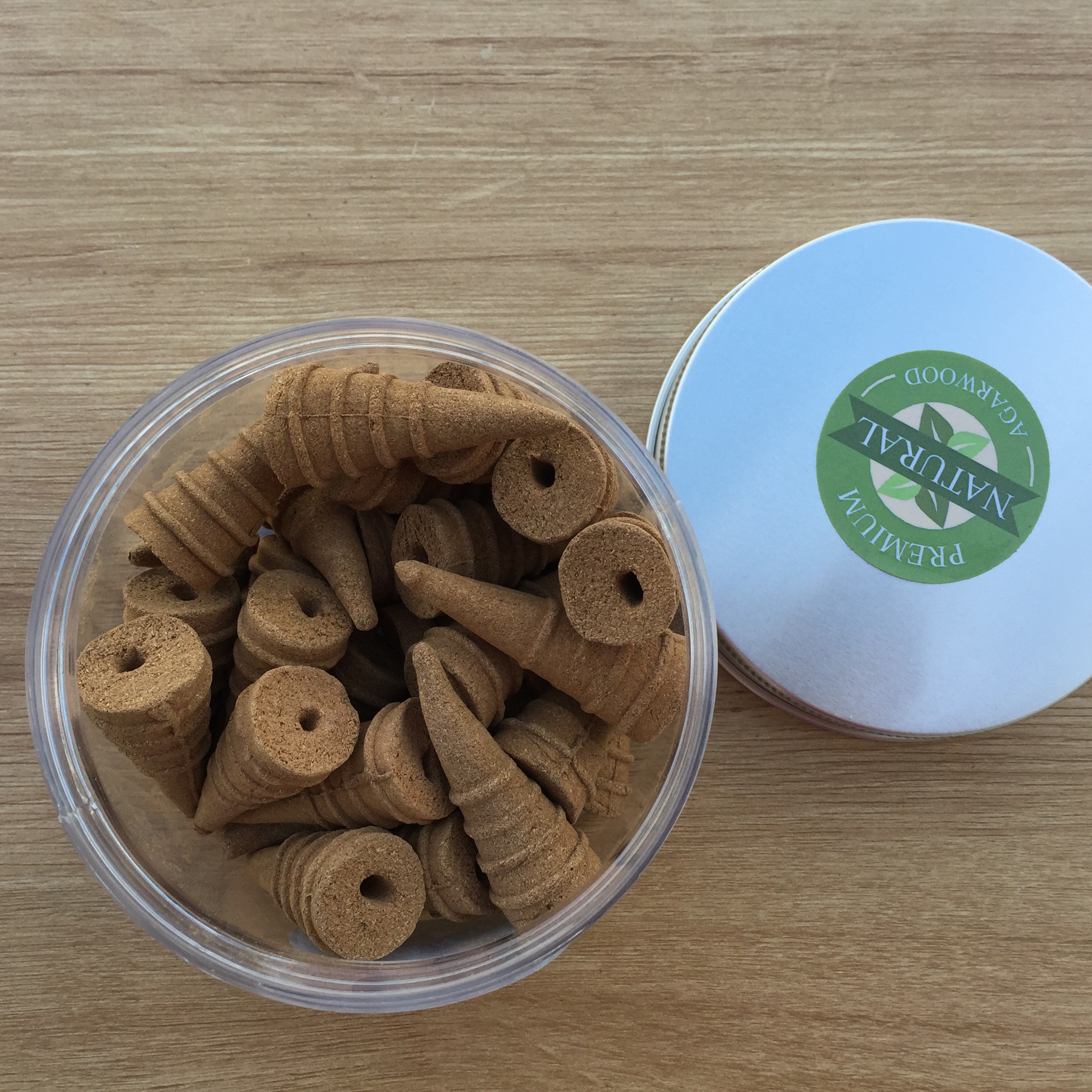 Nhang nụ làm từ trầm hương 20 năm tuổi xông tài lộc