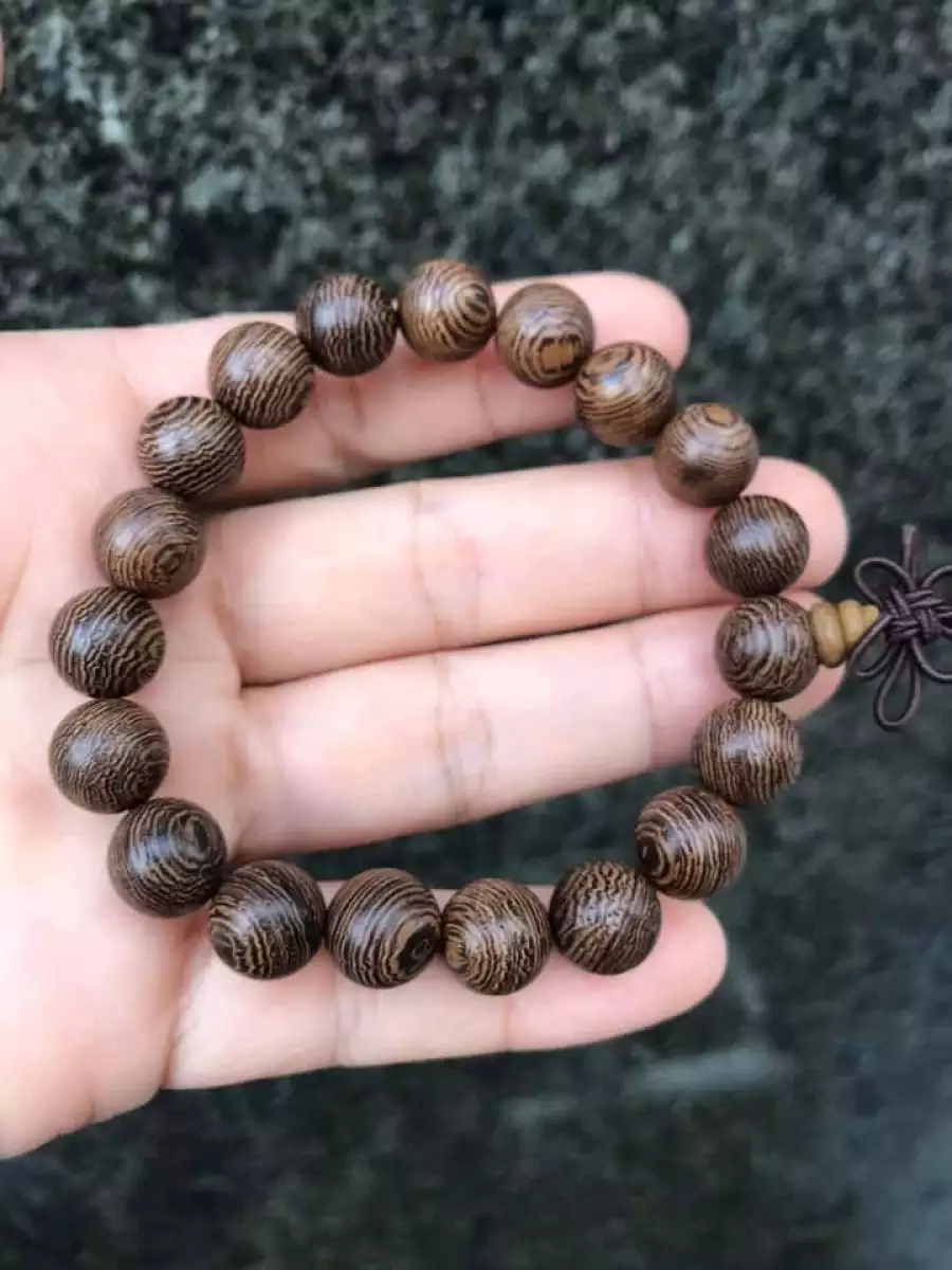 Vòng tay gỗ cẩm lai phong thủy 10ly