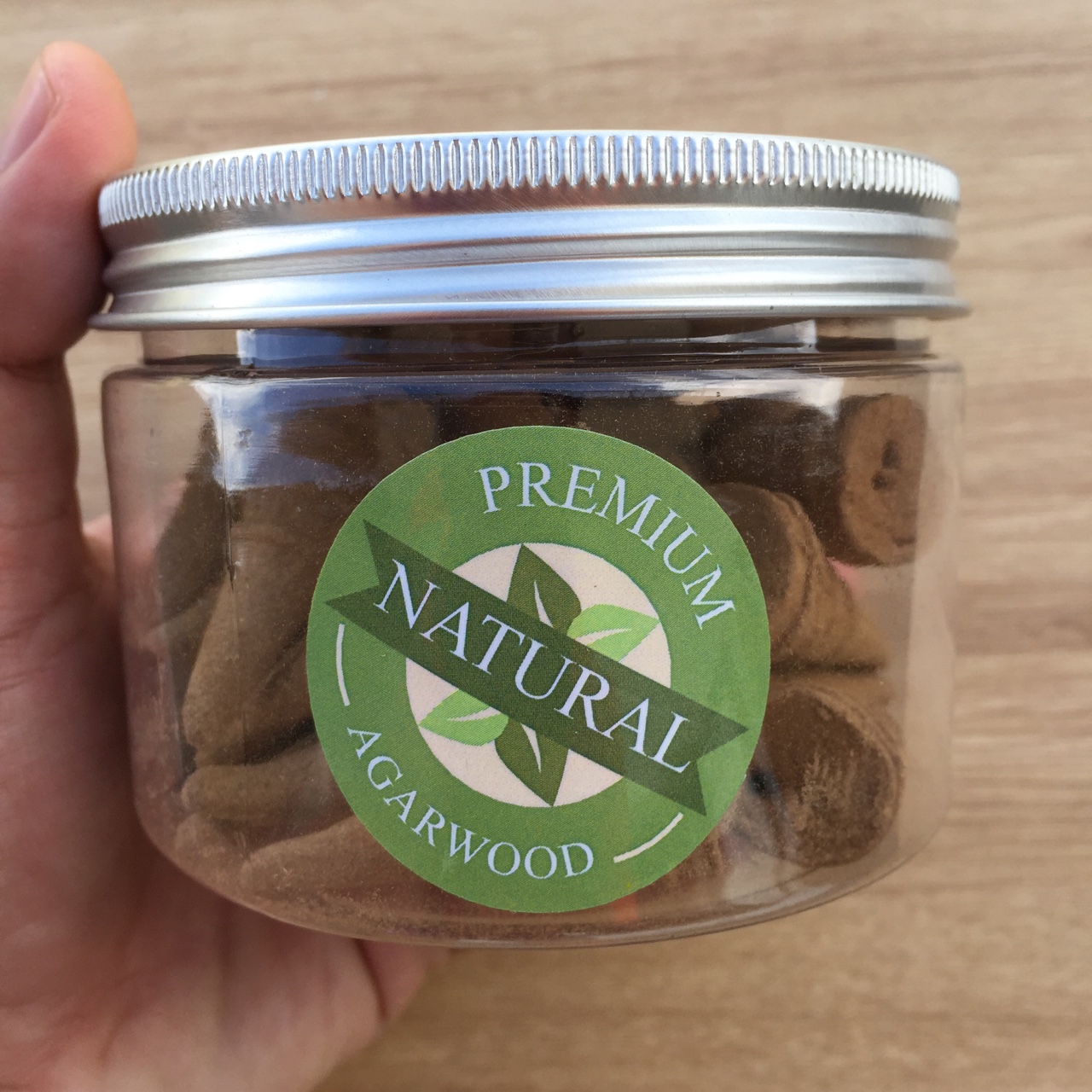 Nhang nụ làm từ trầm hương 20 năm tuổi xông tài lộc