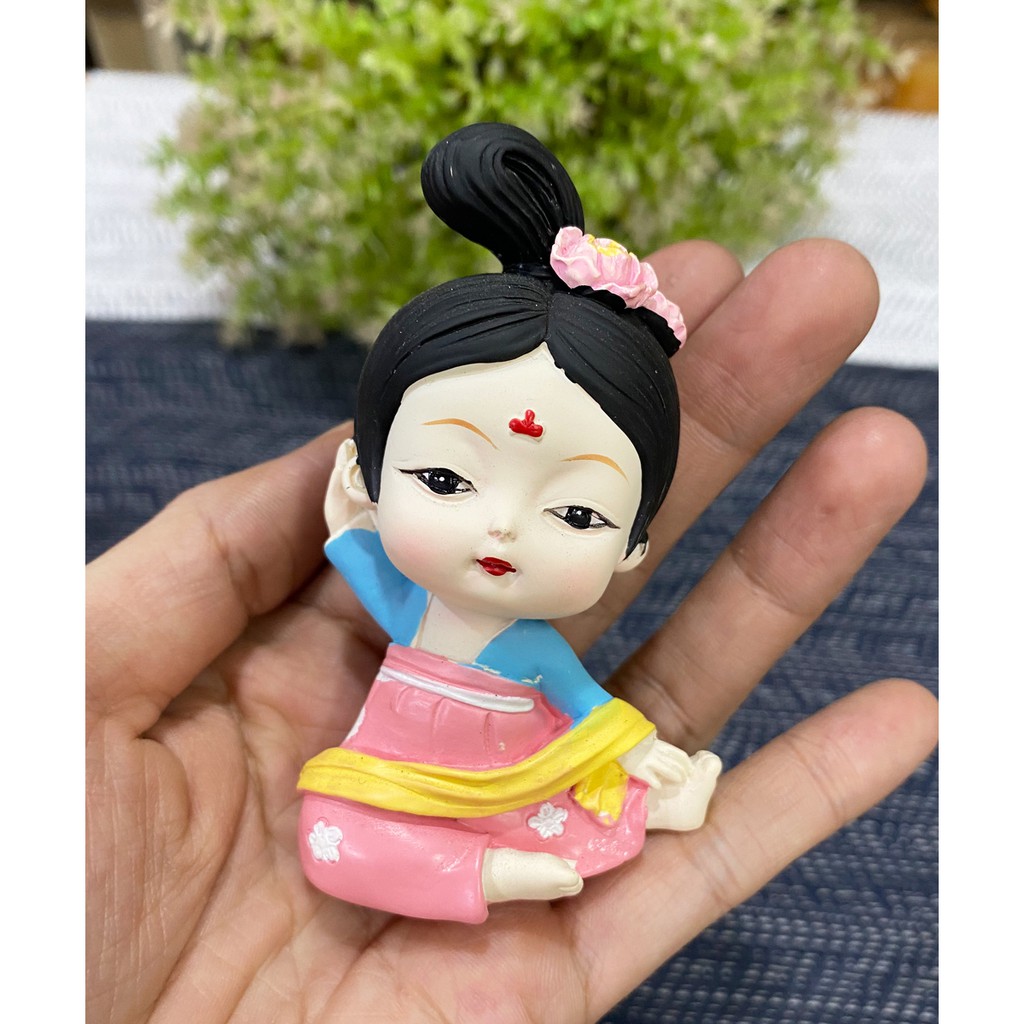 Tượng bé gái tập Yoga để bàn trang trí