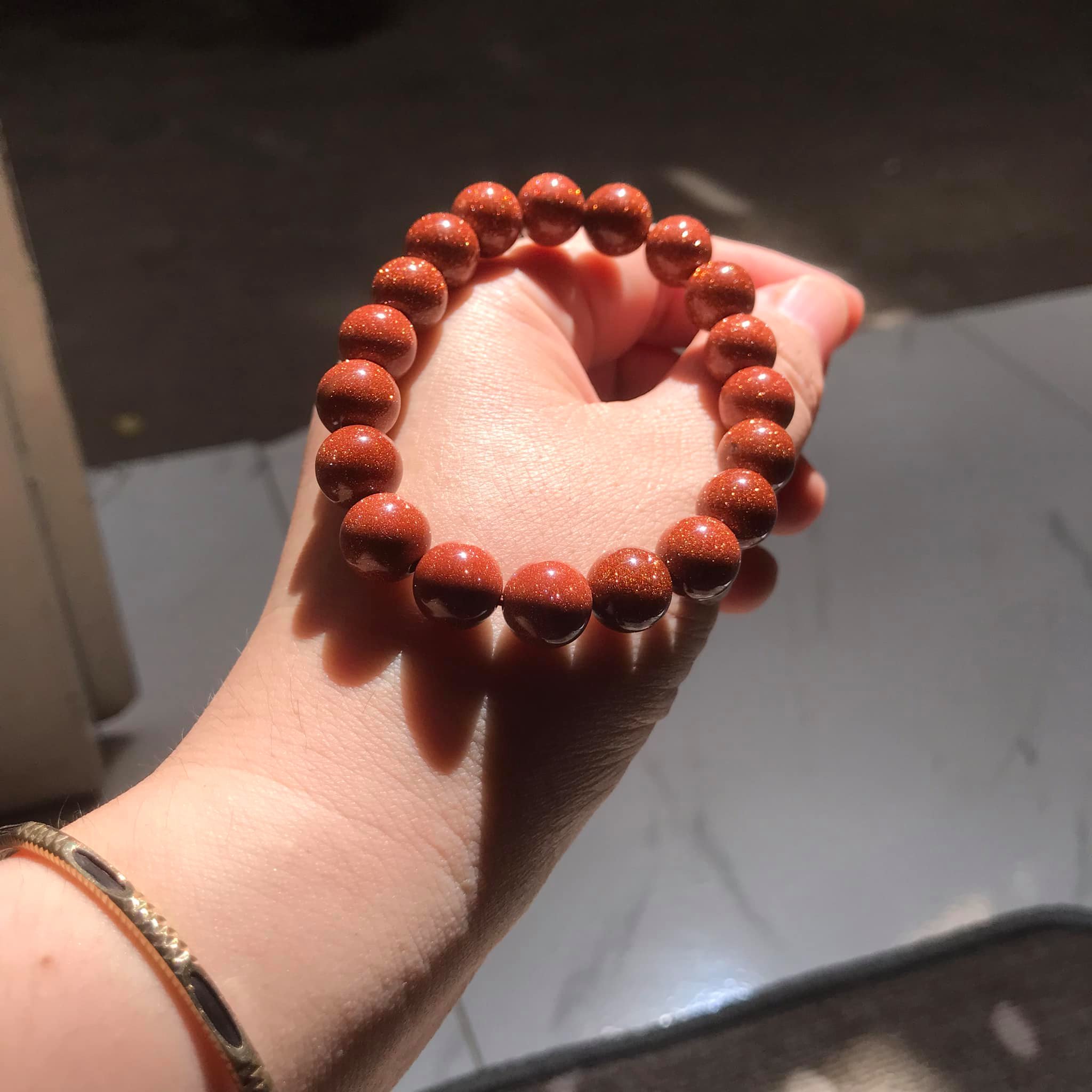 Vòng tay đá kim sa nâu ánh kim - 8ly