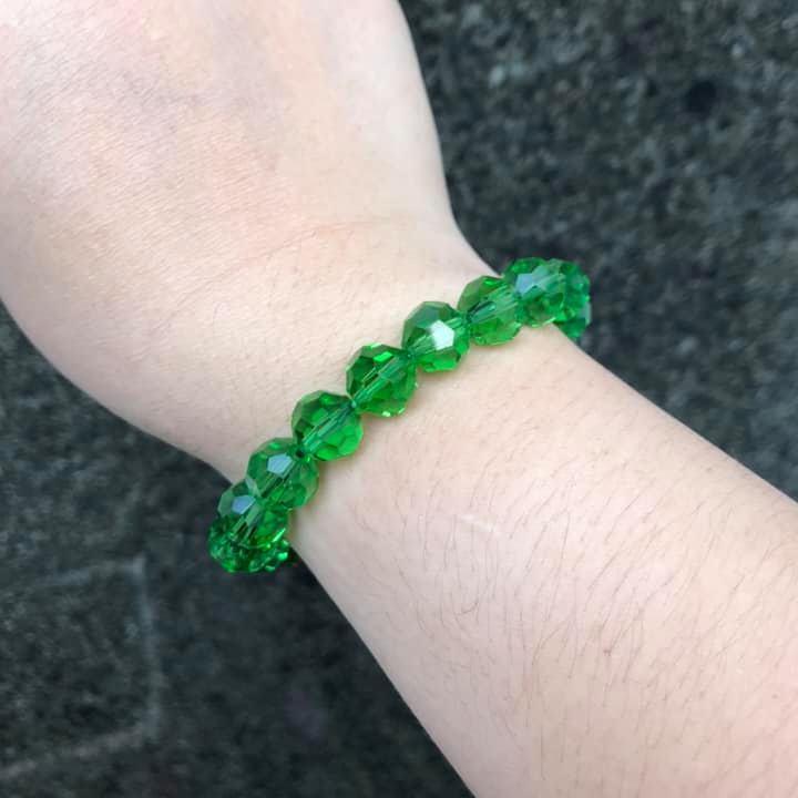 Vòng pha lê xanh lá cắt giác hạt 10ly