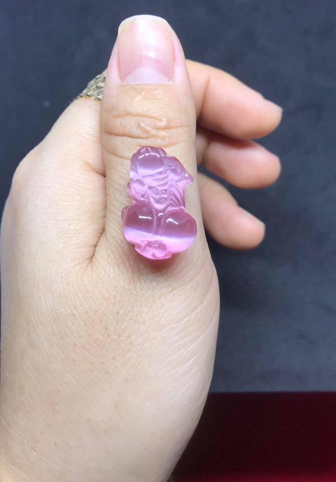 Mặt dây chuyền, nhẫn tỳ hưu mắt hổ hồng