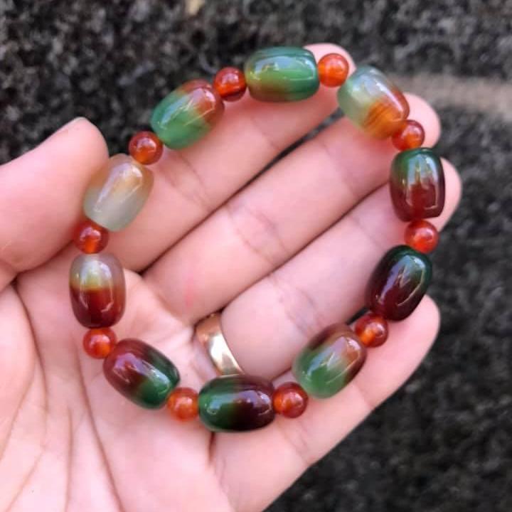 Vòng tay lu thống mã não tứ quý 10ly