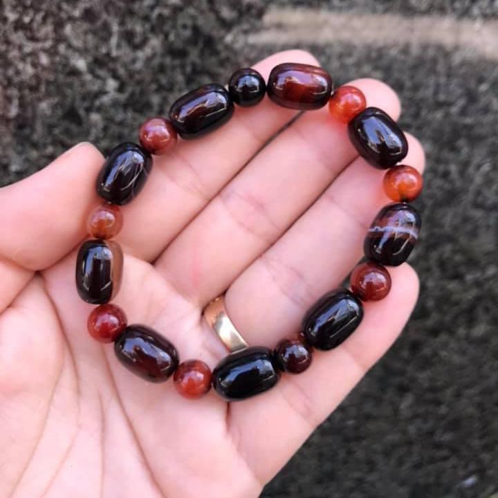 Vòng tay lu thống mã não nâu đỏ 10ly