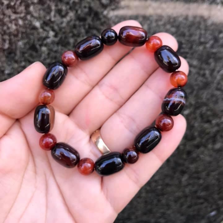 Vòng tay lu thống mã não nâu đỏ 10ly