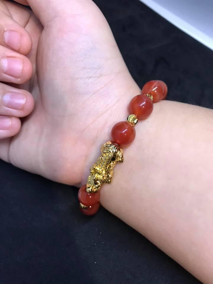 Vòng tay mã não đỏ mix charm tỳ hưu - 12MM