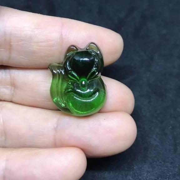 Mặt hồ ly may mắn xanh lá