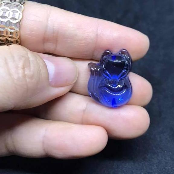 Mặt hồ ly đá poly xanh dương