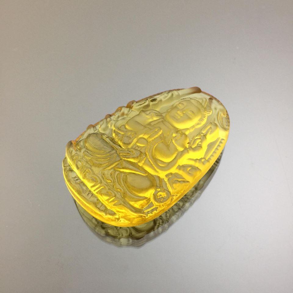 Mặt Phật Thiên Thủ Thiên Nhã pha lê vàng