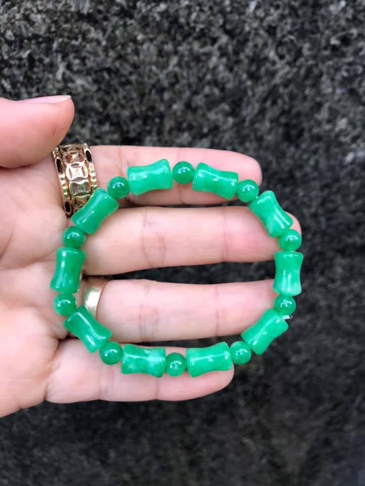 Vòng tay ngọc cẩm thạch kiểu trúc 8ly